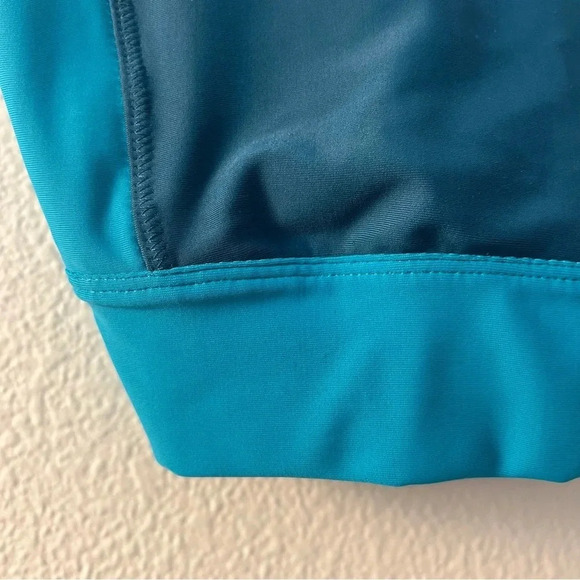UV SKINZ‎ active Swim Top Bra Women's Size Small Padded Cups Blue Teal UPF 50 - Picture 6 of 15